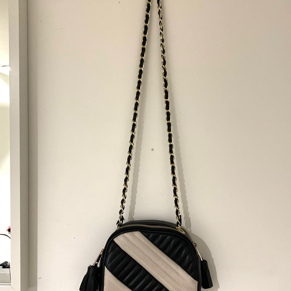 Small Crossbody Bag - Zara - Picture 1 of 5